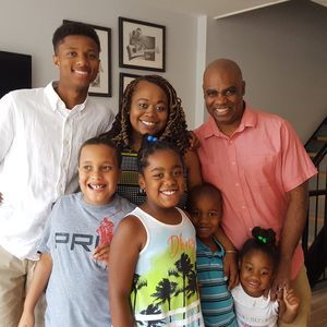 Meet your Posher, Toni